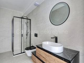 Apartman na moru, Prodaja, Privlaka, Privlaka
