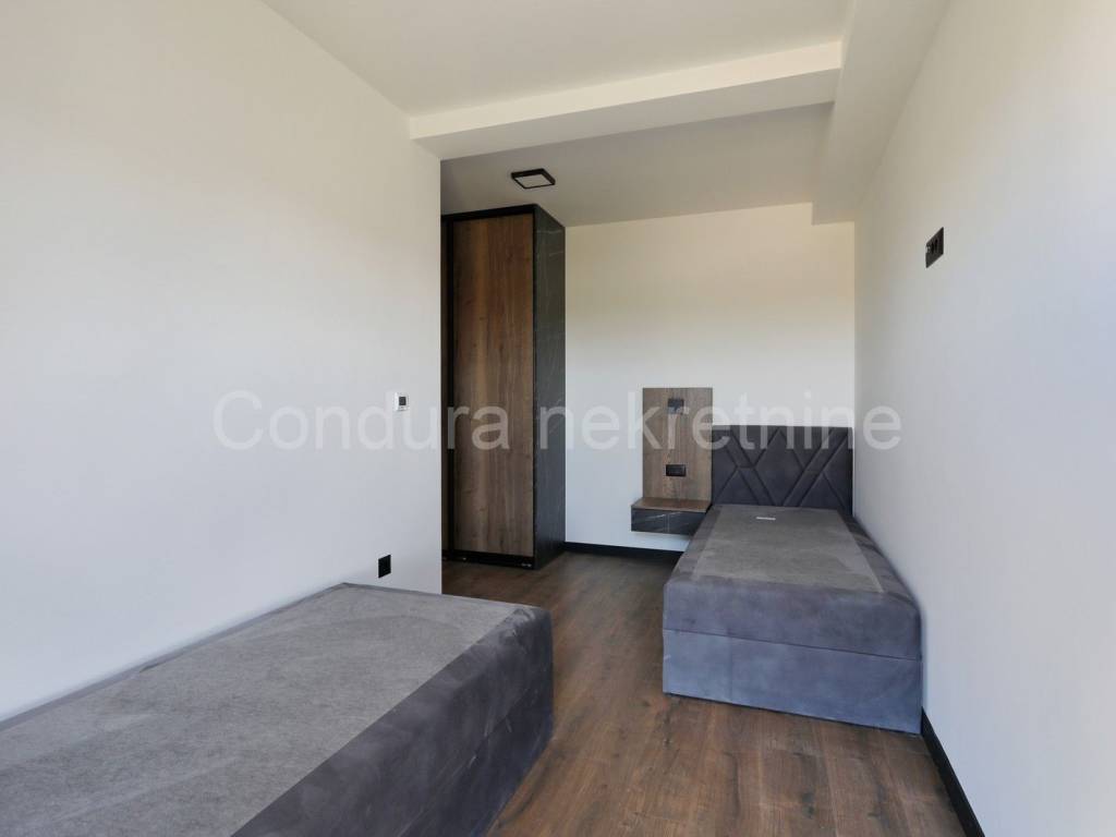 Apartman na moru, Prodaja, Privlaka, Privlaka