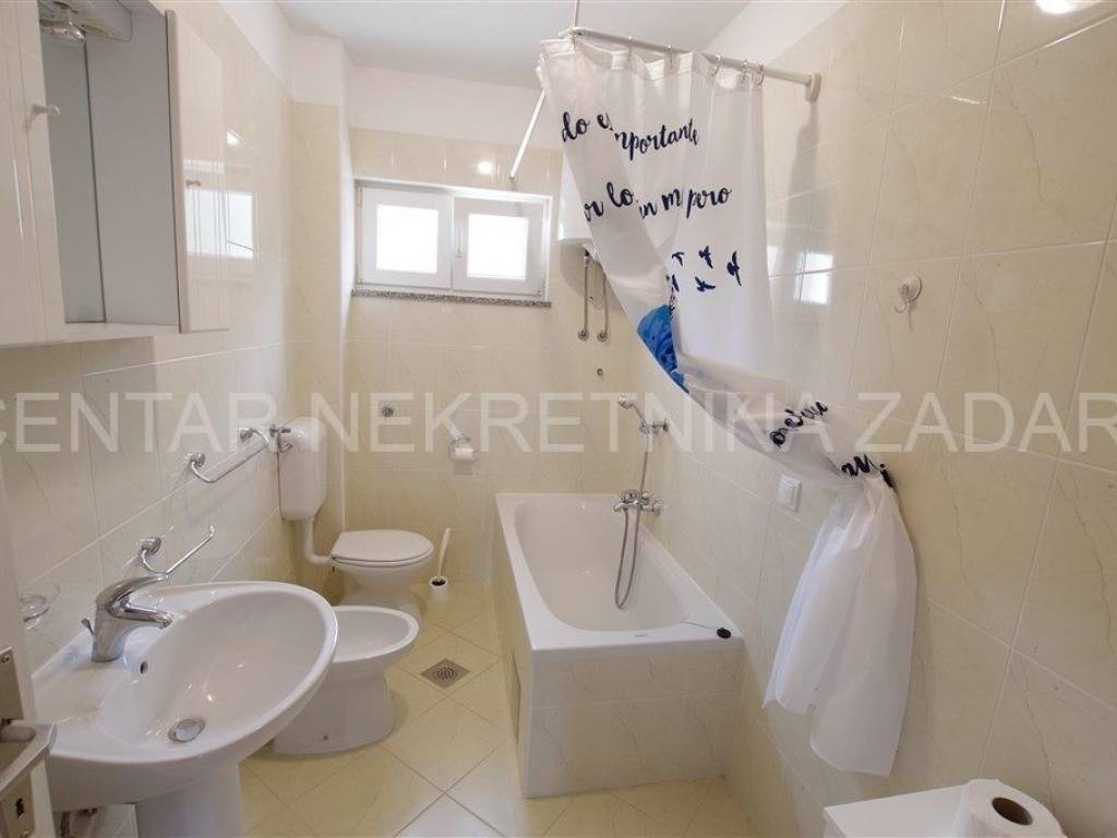 Apartmanska kuća, Prodaja, Zadar - Okolica, Kožino