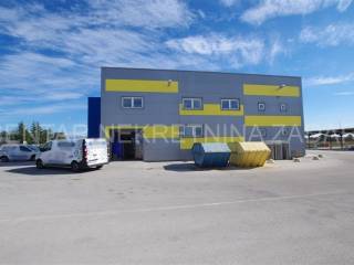 Prodajno-skladišni prostor, Prodaja, Poličnik, Murvica