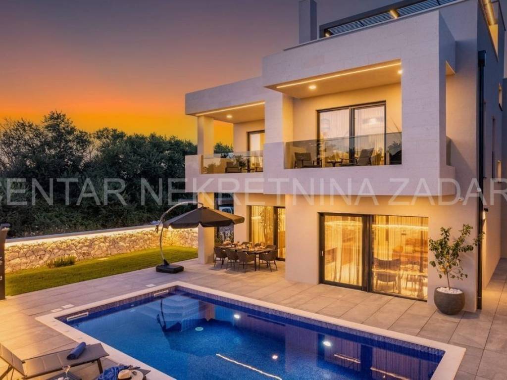 Luksuzna kuća, Prodaja, Privlaka, Privlaka