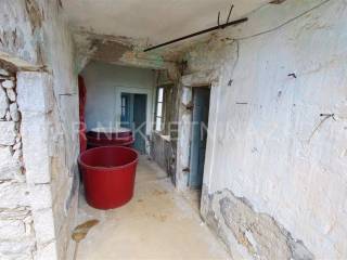 Kamena kuća, Prodaja, Tkon, Tkon