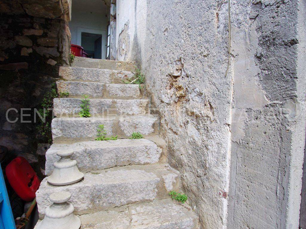 Kamena kuća, Prodaja, Tkon, Tkon