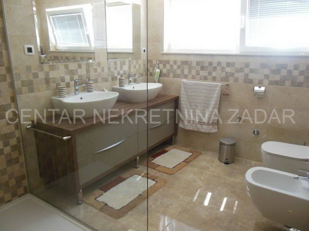Stan u zgradi, Prodaja, Privlaka, Privlaka
