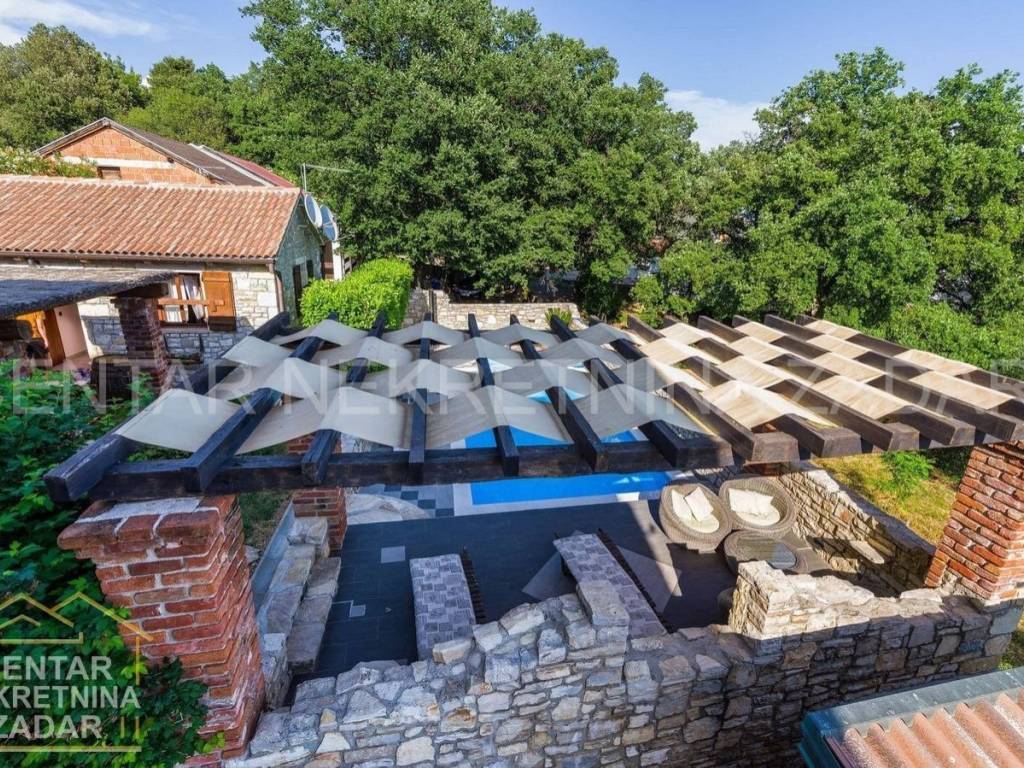 Kamena kuća, Prodaja, Posedarje, Posedarje