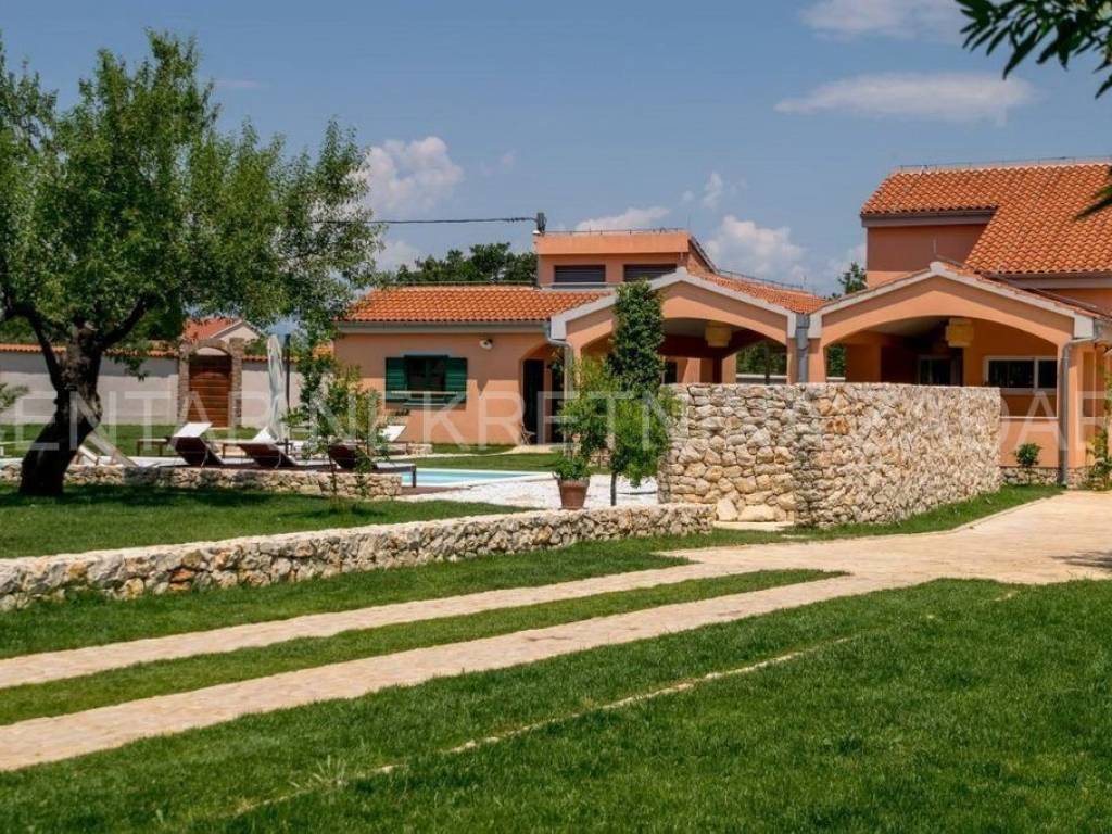 Luksuzna kuća, Prodaja, Škabrnje, Prkos