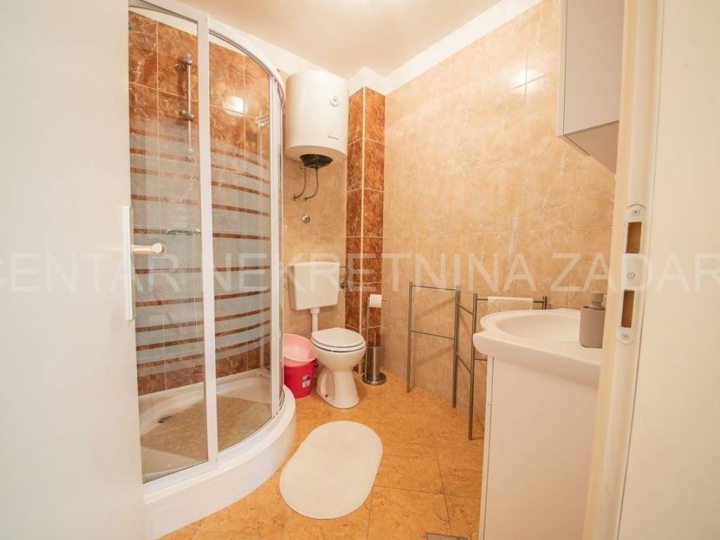 Apartmanska kuća, Prodaja, Ražanac, Ražanac