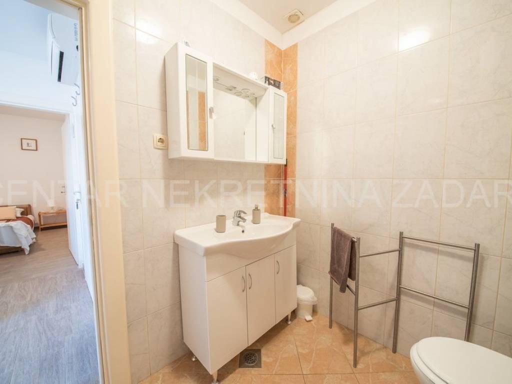 Apartmanska kuća, Prodaja, Ražanac, Ražanac