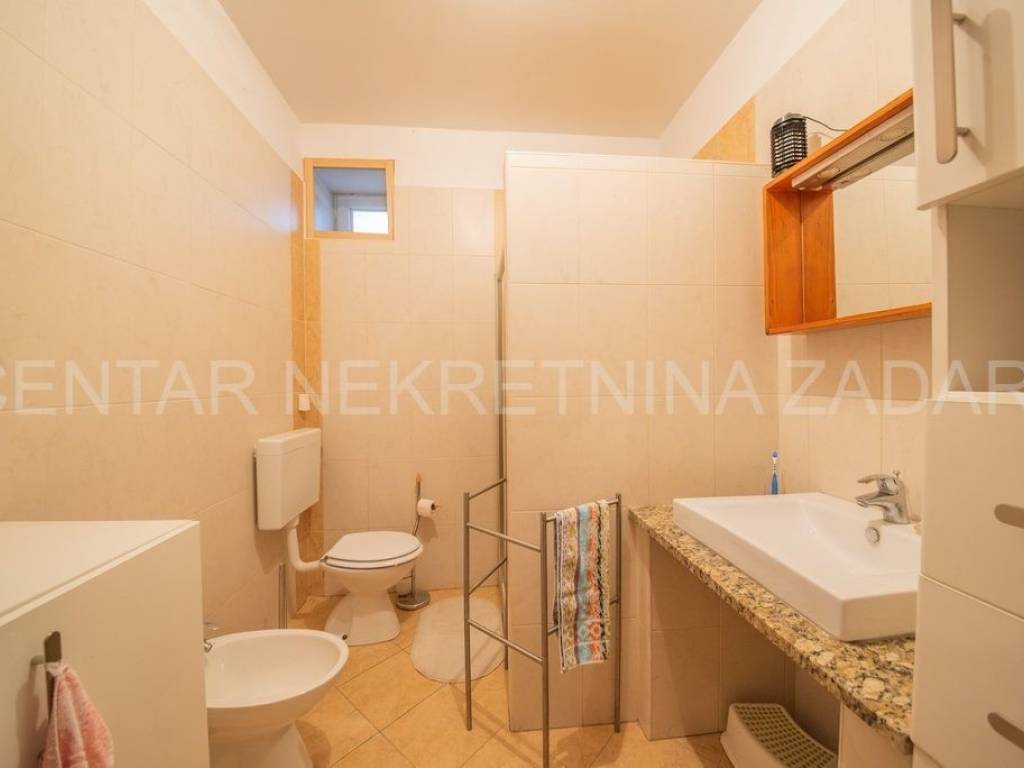 Apartmanska kuća, Prodaja, Ražanac, Ražanac