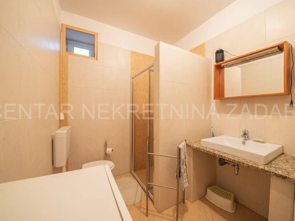 Apartmanska kuća, Prodaja, Ražanac, Ražanac