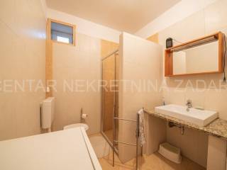 Apartmanska kuća, Prodaja, Ražanac, Ražanac