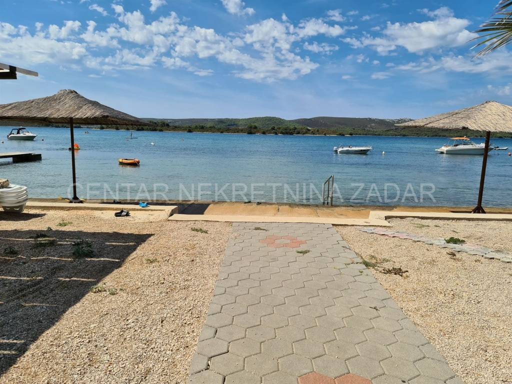 Stan u zgradi, Prodaja, Sveti Filip i Jakov, Turanj