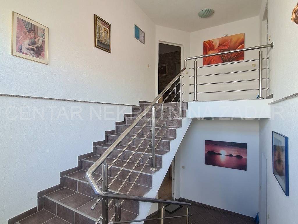 Samostojeća kuća, Prodaja, Ražanac, Ražanac