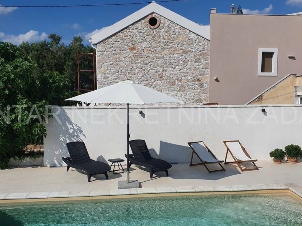 Dvojna kuća, Prodaja, Preko, Sutomišćica
