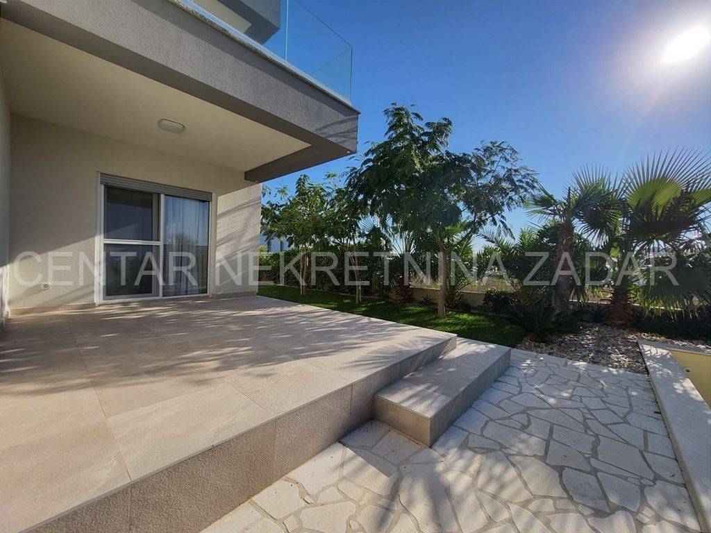 Luksuzna vila, Prodaja, Privlaka, Privlaka