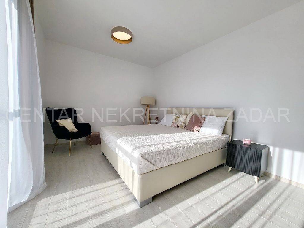 Luksuzna vila, Prodaja, Privlaka, Privlaka