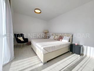 Luksuzna vila, Prodaja, Privlaka, Privlaka