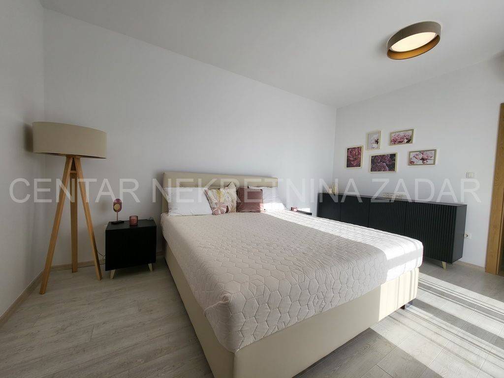 Luksuzna vila, Prodaja, Privlaka, Privlaka