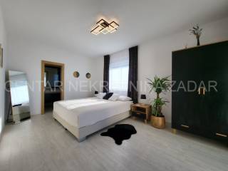 Luksuzna vila, Prodaja, Privlaka, Privlaka