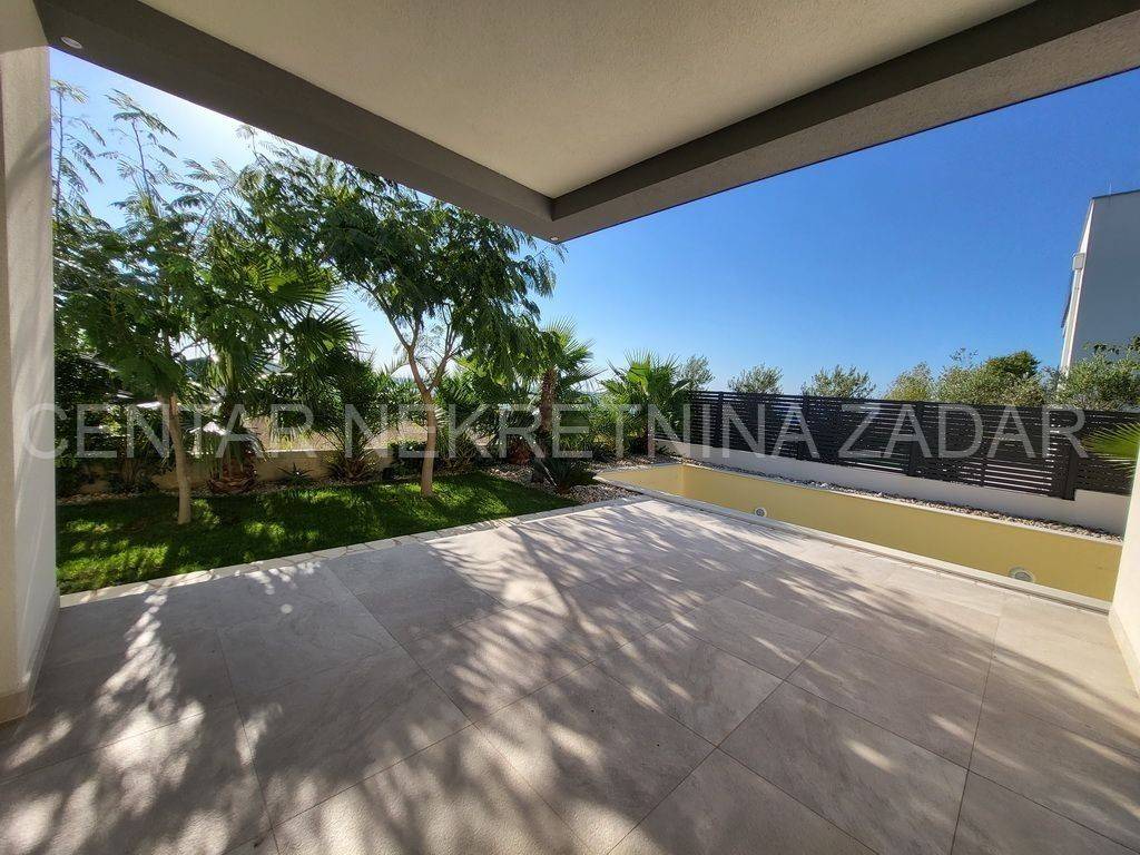 Luksuzna vila, Prodaja, Privlaka, Privlaka