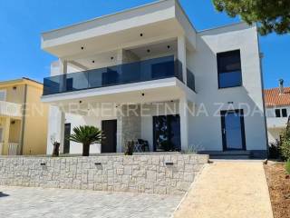 Apartmanska kuća, Prodaja, Pašman, Neviđane