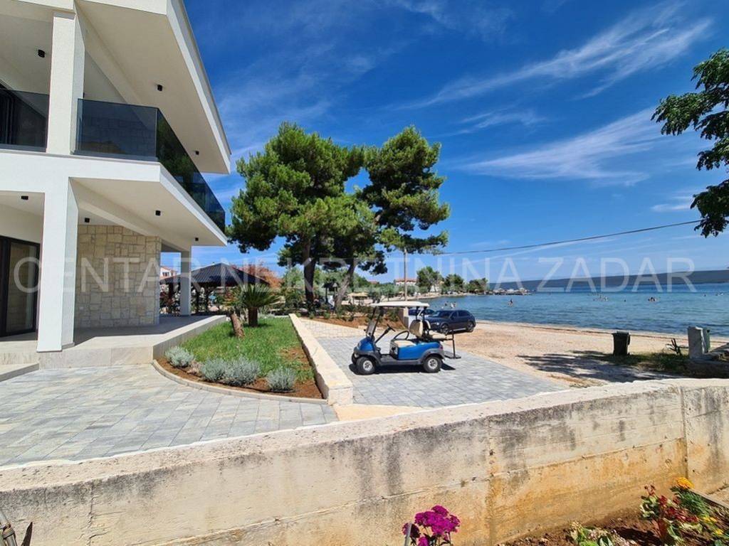 Apartmanska kuća, Prodaja, Pašman, Neviđane
