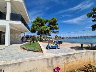 Apartmanska kuća, Prodaja, Pašman, Neviđane
