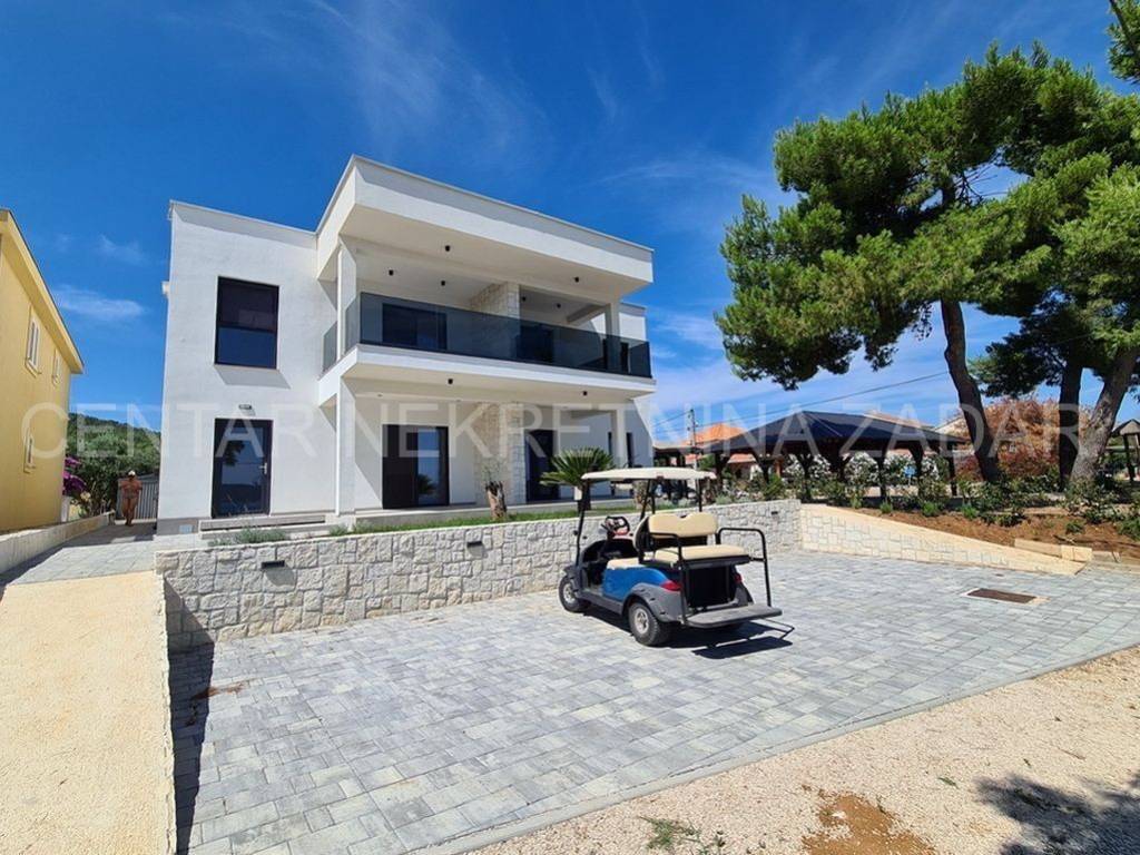 Apartmanska kuća, Prodaja, Pašman, Neviđane