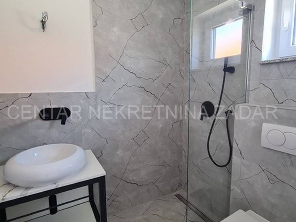 Apartmanska kuća, Prodaja, Pašman, Neviđane