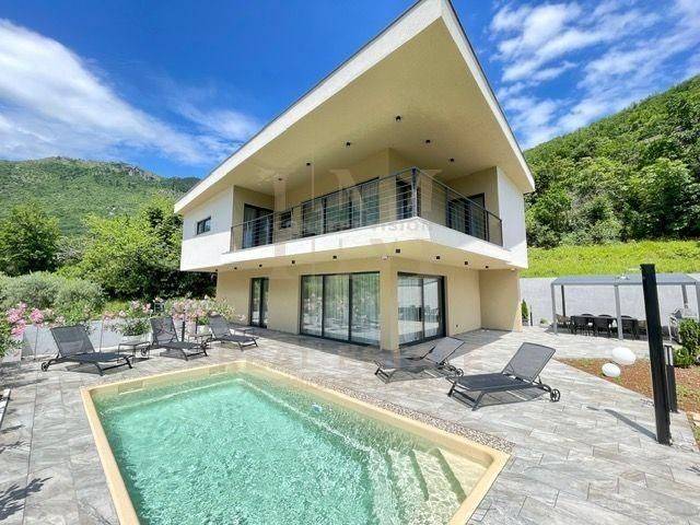 Vila, Prodaja, Mošćenička draga, Mošćenička Draga