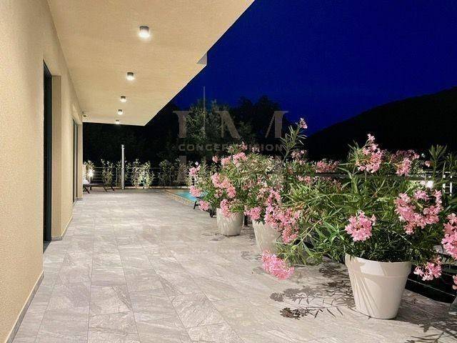 Vila, Prodaja, Mošćenička draga, Mošćenička Draga