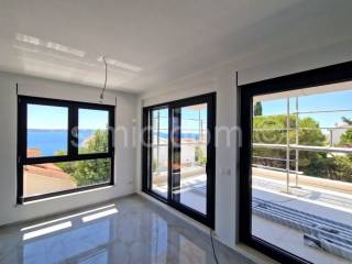 Apartman na moru, Prodaja, Okrug, Okrug Gornji