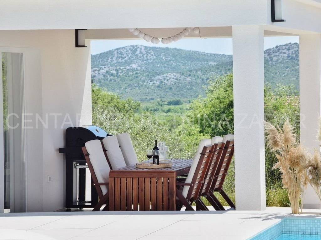 Vila, Prodaja, Benkovac, Radošinovci