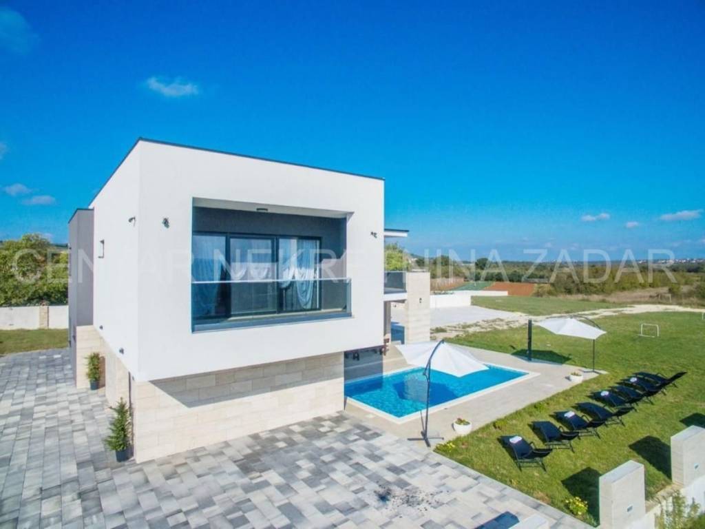 Vila, Prodaja, Sveti Filip i Jakov, Donje Raštane