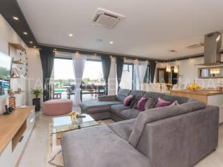 Vila, Prodaja, Sveti Filip i Jakov, Donje Raštane