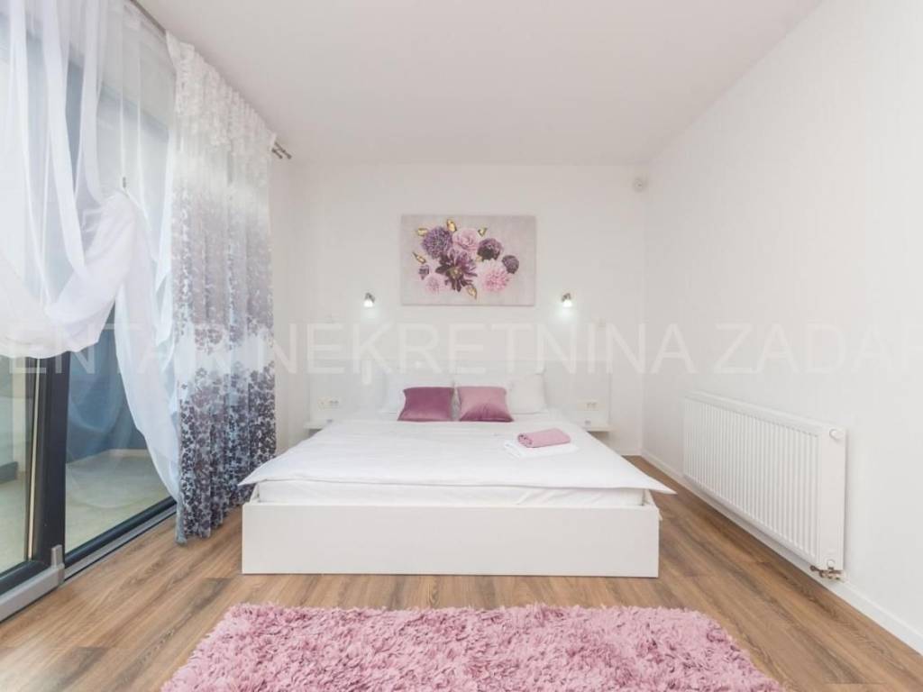 Vila, Prodaja, Sveti Filip i Jakov, Donje Raštane