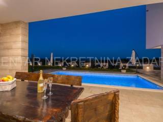 Vila, Prodaja, Sveti Filip i Jakov, Donje Raštane