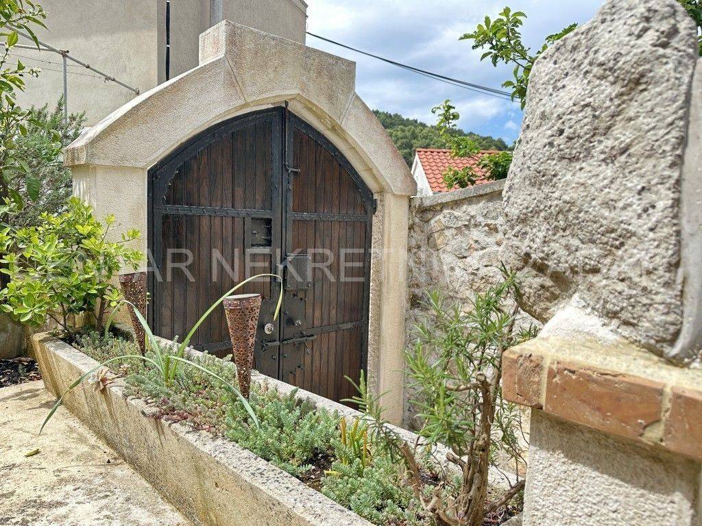 Kuća na moru, Prodaja, Preko, Lukoran