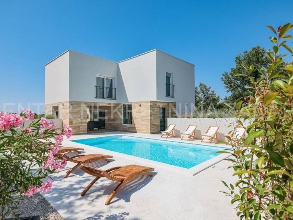 Samostojeća kuća, Prodaja, Nin, Grbe