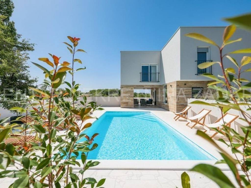 Samostojeća kuća, Prodaja, Nin, Grbe