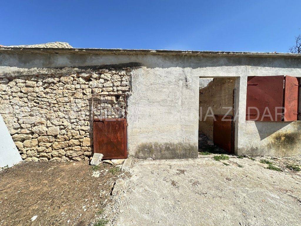Kamena kuća, Prodaja, Sveti Filip i Jakov, Gornje Raštane