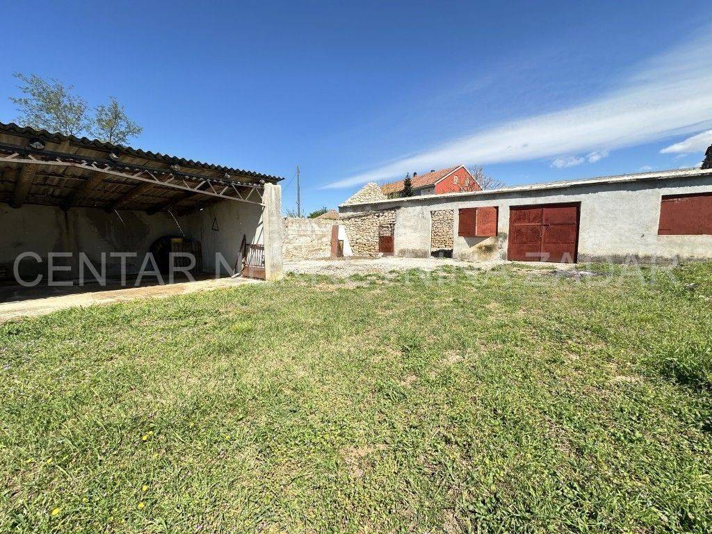 Kamena kuća, Prodaja, Sveti Filip i Jakov, Gornje Raštane