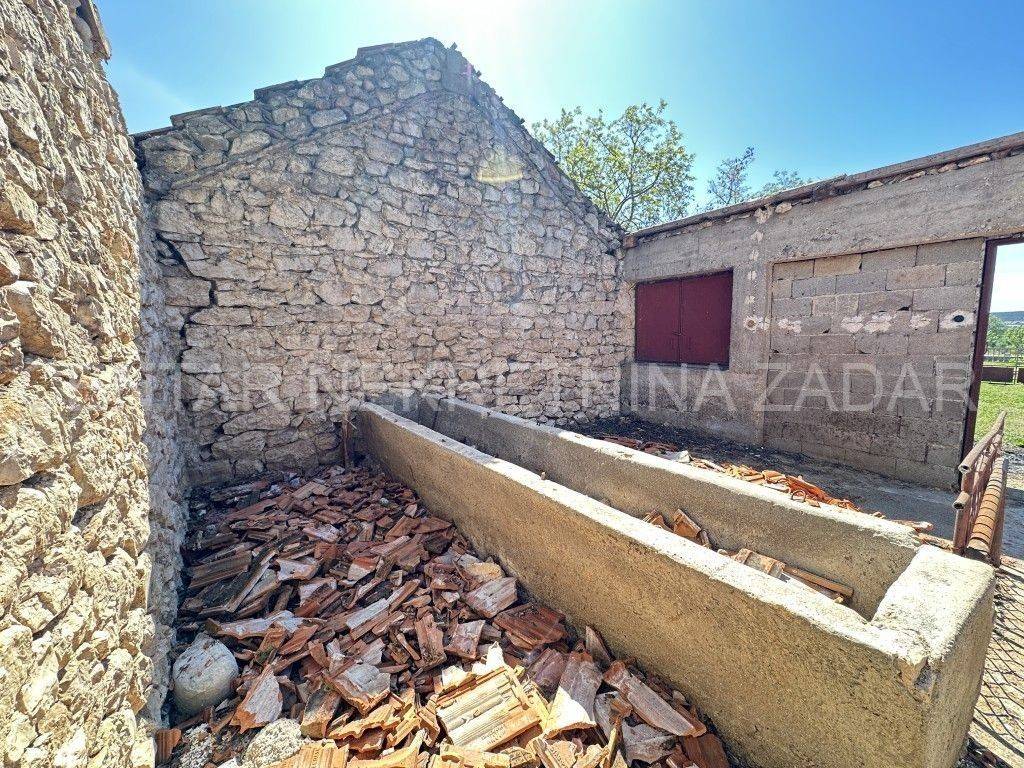 Kamena kuća, Prodaja, Sveti Filip i Jakov, Gornje Raštane