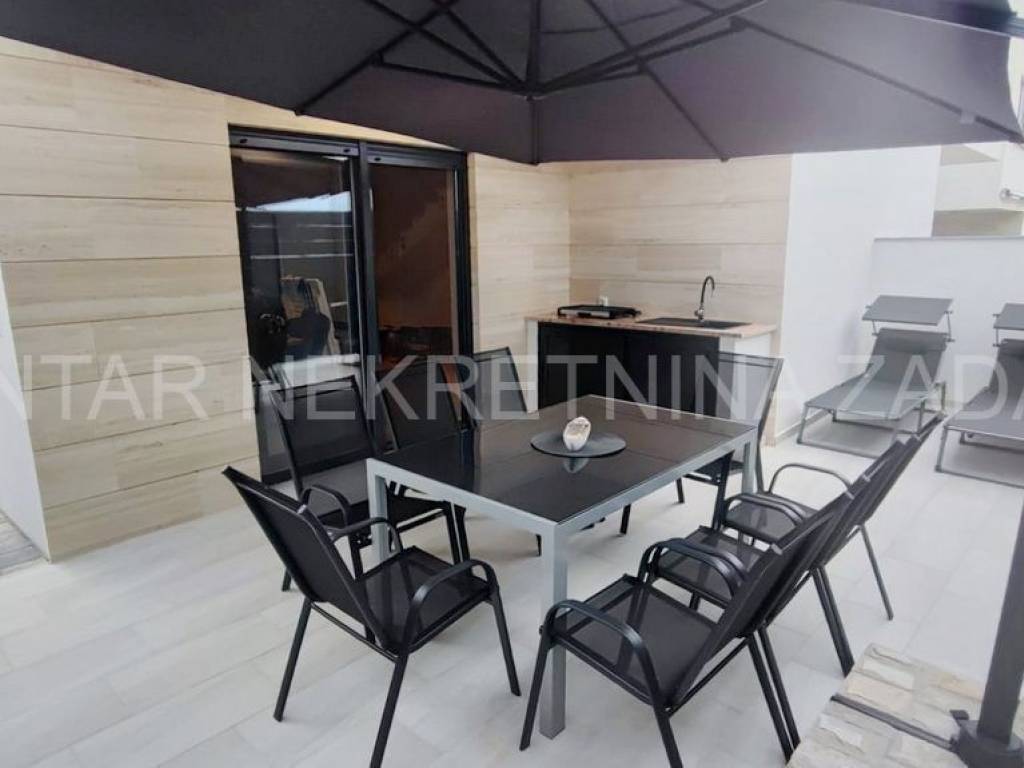 Stan u urbanoj vili, Prodaja, Vir, Vir