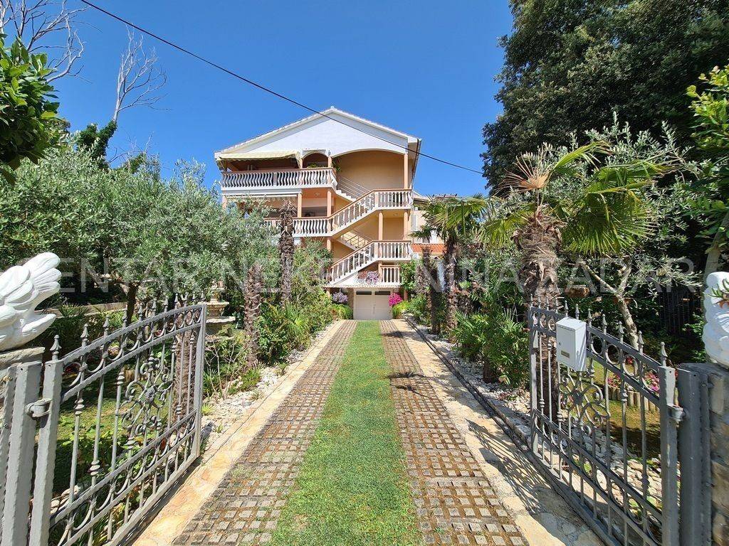 Apartmanska kuća, Prodaja, Nin, Zaton