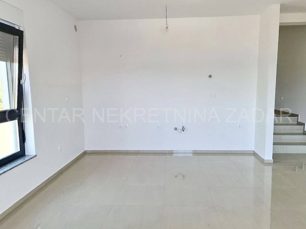 Stan u urbanoj vili, Prodaja, Sveti Filip i Jakov, Sveti Filip i Jakov