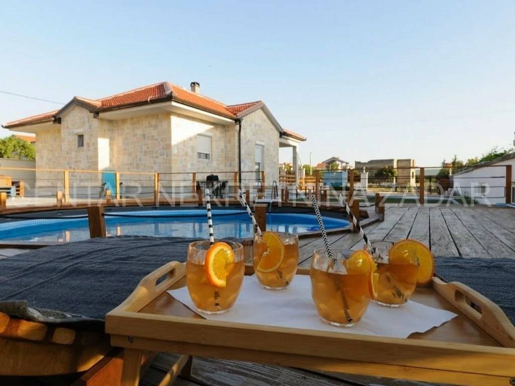 Kuća prizemnica, Prodaja, Obrovac, Gornji Karin