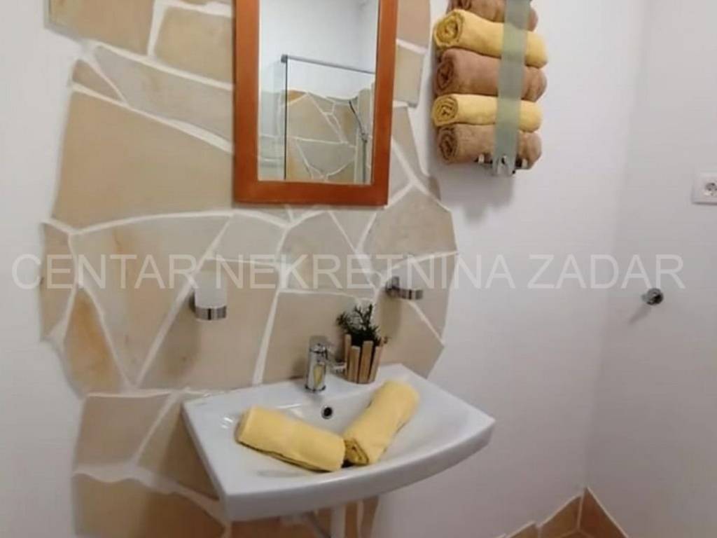 Kuća prizemnica, Prodaja, Obrovac, Gornji Karin