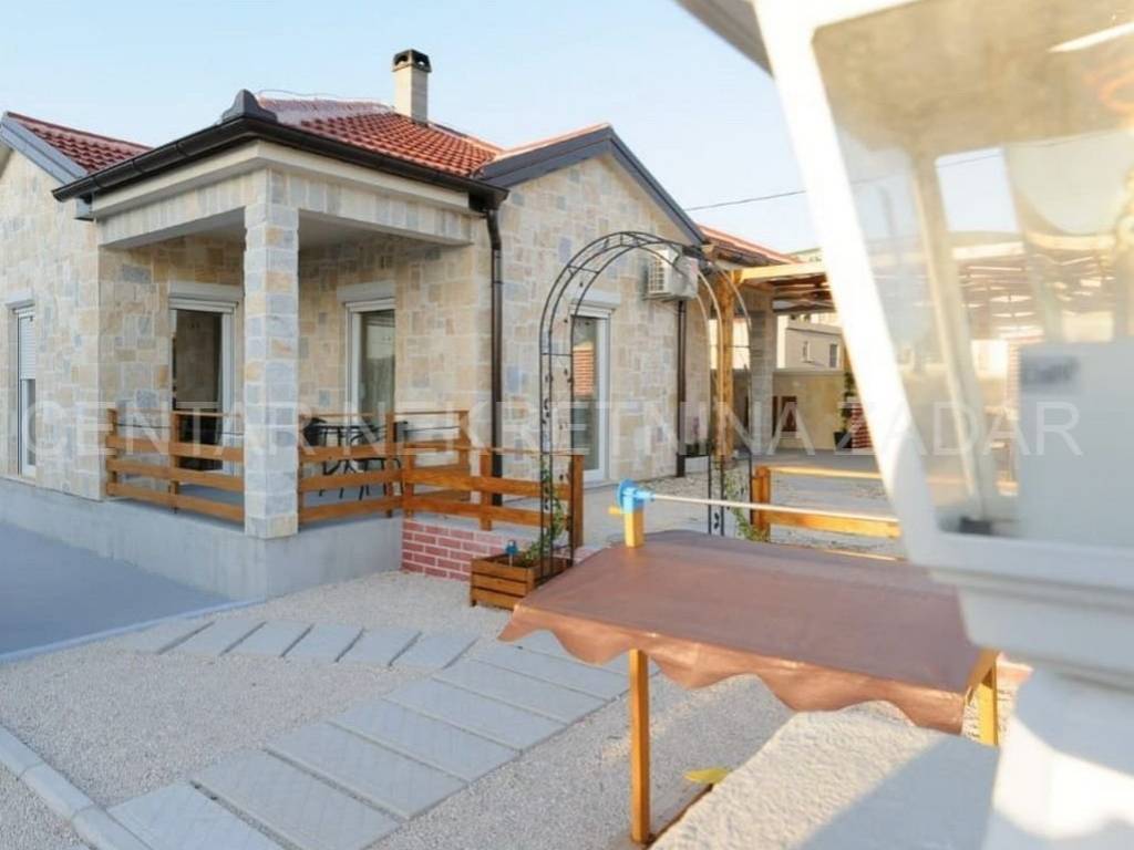 Kuća prizemnica, Prodaja, Obrovac, Gornji Karin