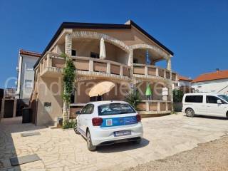 Apartmanska kuća, Prodaja, Vir, Vir